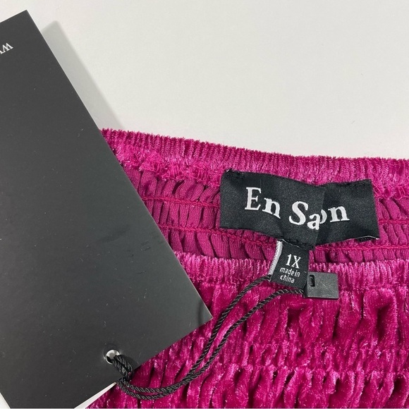 En Saison Danbury Crushed Velvet Long Sleeve Smocked Top - Picture 5 of 7